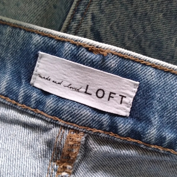LOFT The High Waist Cut Off denim shorts, size 26/2 - Picture 4 of 8